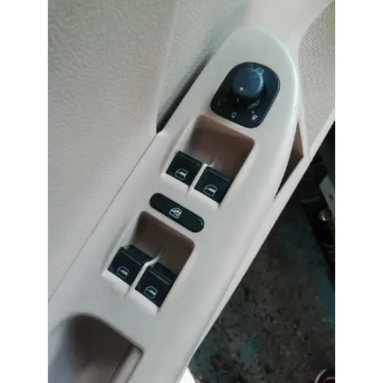 Mando Elevalunas Delantero Izquierdo para Volkswagen Passat Variant (3C5)