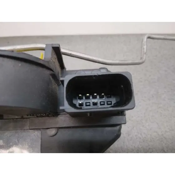 Cerradura Puerta Delantera Izquierda para Opel Astra J Lim.