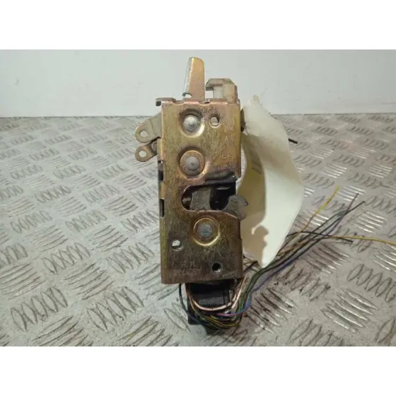 Cerradura Puerta Delantera Izquierda para Mercedes-Benz Sprinter 02.00 -> Caja Cerrada