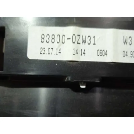 Cuadro Instrumentos para Toyota Auris
