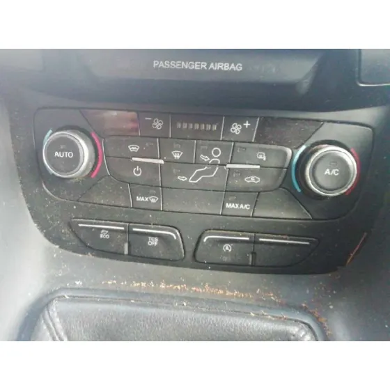Mando Climatizador para Ford Transit Connect