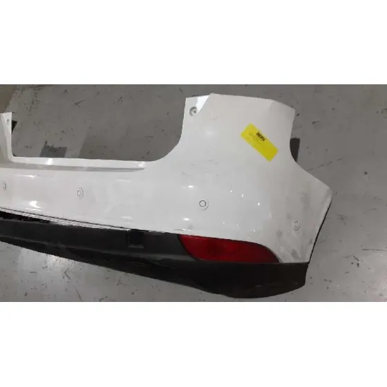 Paragolpes Trasero para Ford Focus Lim.