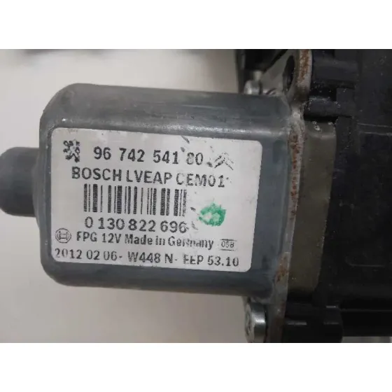 Elevalunas Delantero Derecho para Peugeot 208
