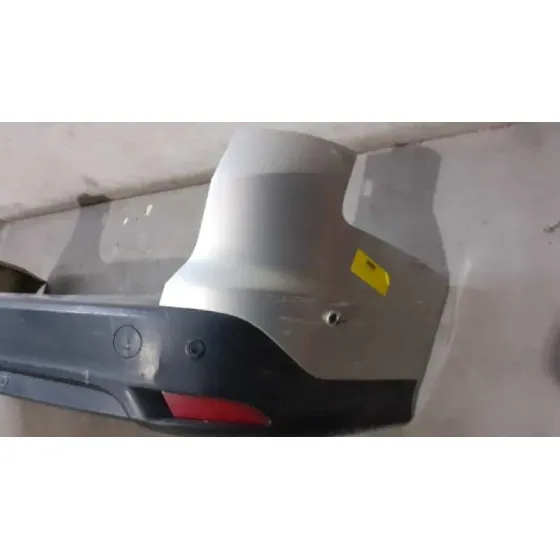 Paragolpes Trasero para Ford Focus Turn.