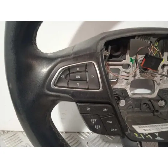 Volante para Ford Focus Turn.