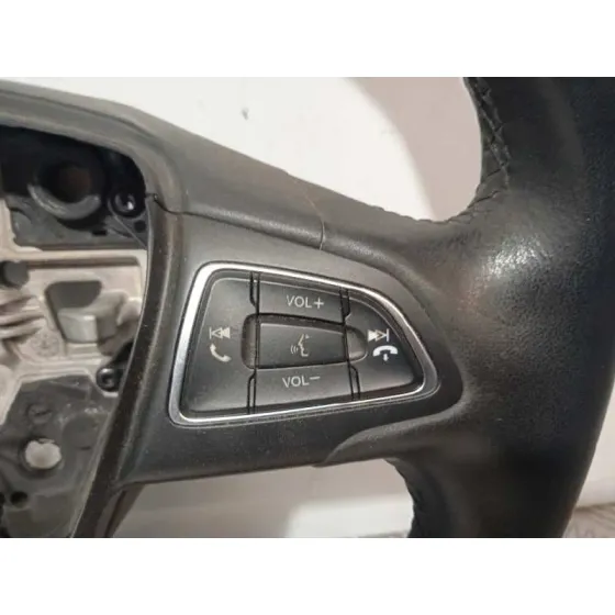 Volante para Ford Focus Turn.