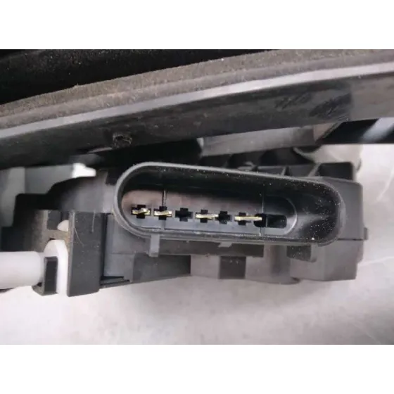 Cerradura Puerta Trasera Izquierda para Ford Focus Turn.