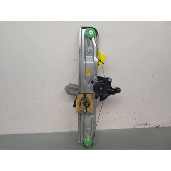 Elevalunas Trasero Derecho para Ford Focus Turn.