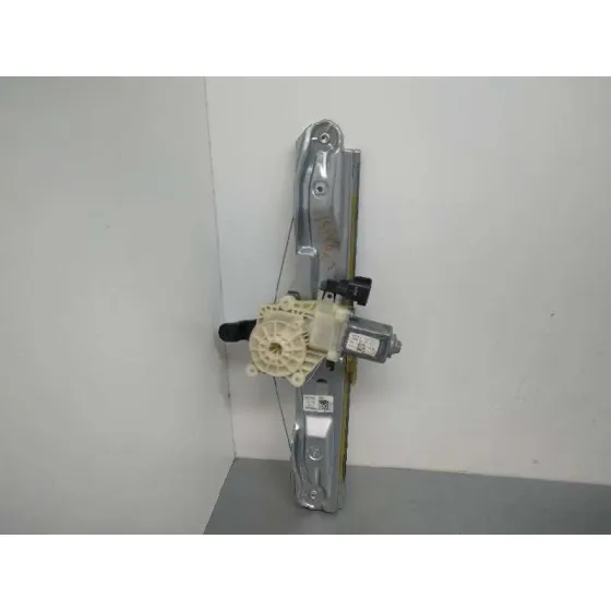 Elevalunas Trasero Izquierdo para Ford Focus Turn.