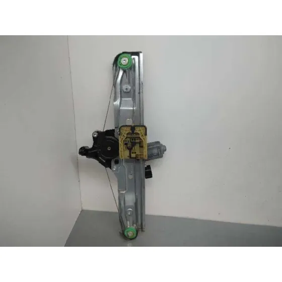 Elevalunas Trasero Izquierdo para Ford Focus Turn.