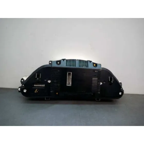 Cuadro Instrumentos para Audi A6 Berlina (4F2)