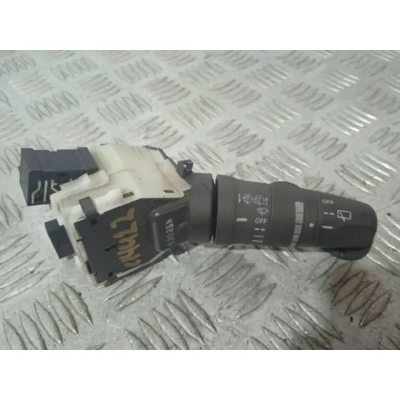 Mando Limpia para Nissan Micra (K12E)