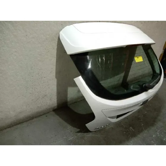 Porton Trasero para Ford Focus Lim. (Cb8)