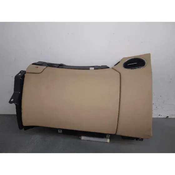 Guantera para Mercedes-Benz Clase Cls (W219)