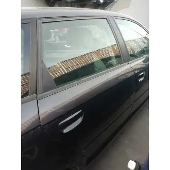Puerta Trasera Derecha para Audi A3 Sportback (8P)
