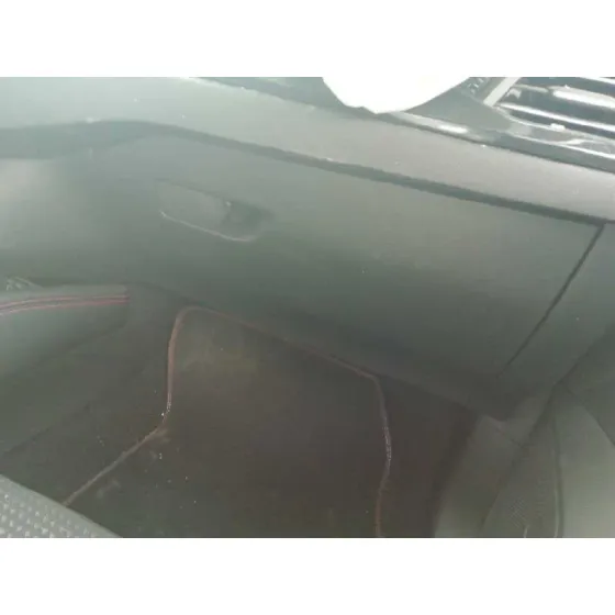 Guantera para Ford Focus