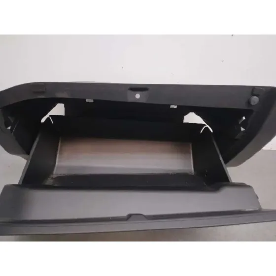 Guantera para Ford Focus