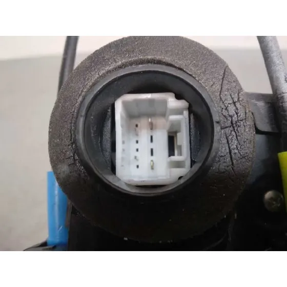 Cerradura Puerta Trasera Derecha para Toyota Auris