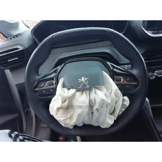 Volante para Peugeot 208 (P2)