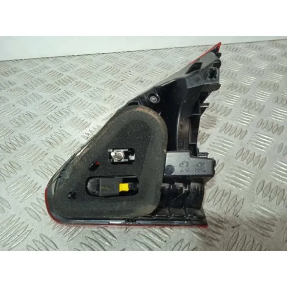 Piloto Trasero Izquierdo Interior para Peugeot 2008 (--.2013->)
