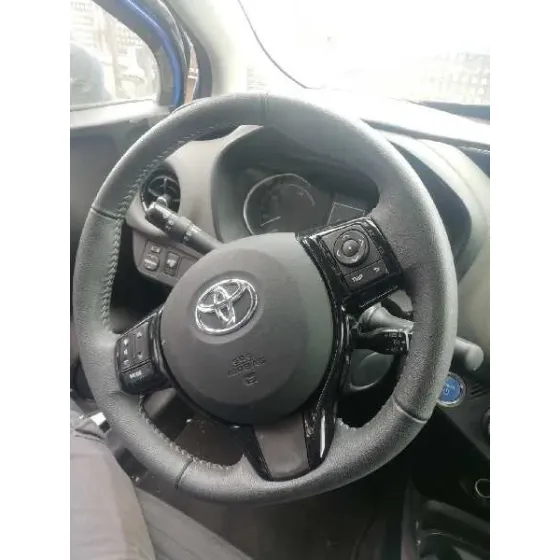 Volante para Toyota Yaris