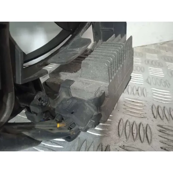 Electroventilador para Audi A6 Avant (4F5)