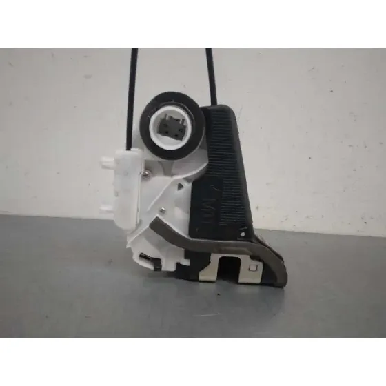 Cerradura Puerta Trasera Derecha para Toyota Yaris