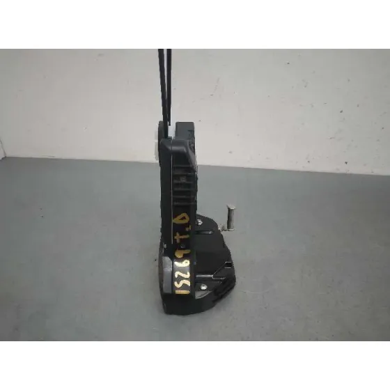 Cerradura Puerta Trasera Derecha para Toyota Yaris
