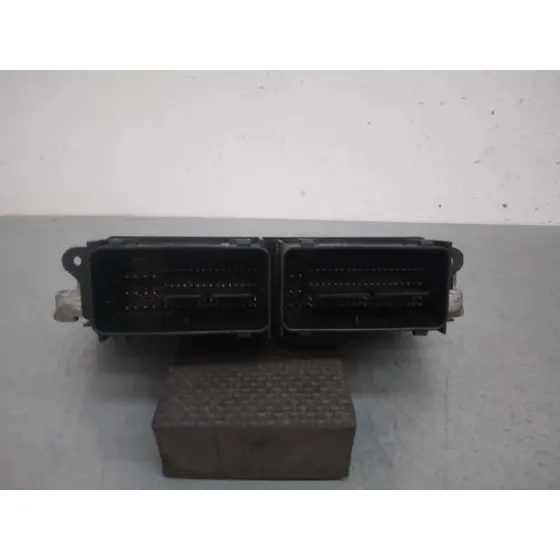Centralita Motor Uce para Ford Focus Lim.