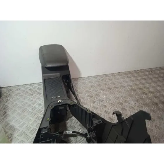Consola Central para Ford Focus Turn.