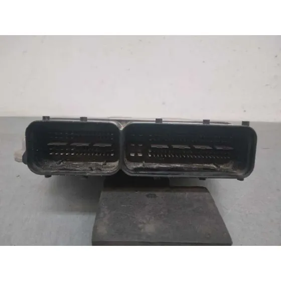 Centralita Motor Uce para Skoda Superb Combi (3T5)