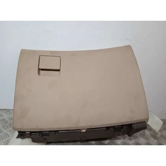 Guantera para Opel Insignia Berlina