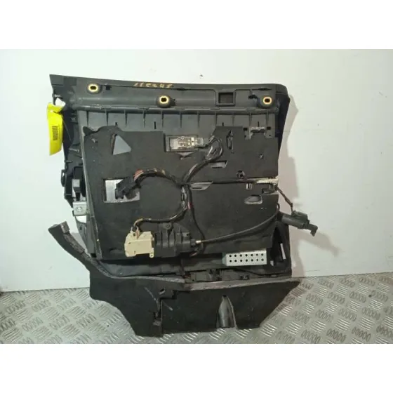 Guantera para Audi A6 Berlina (4F2)