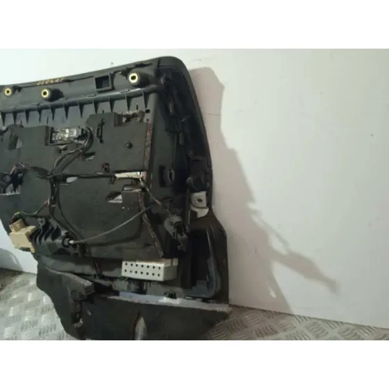 Guantera para Audi A6 Berlina (4F2)