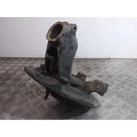 Mangueta Delantera Izquierda para Ford Focus Turn.