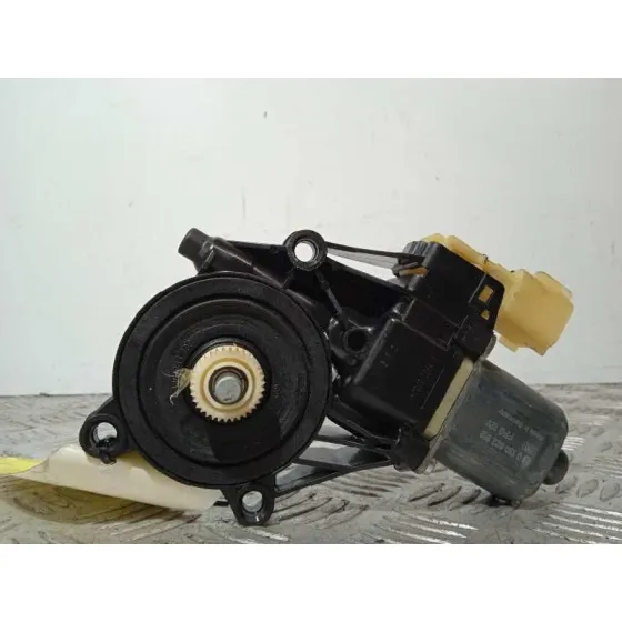 Motor Elevalunas Delantero Derecho para Ford Fiesta (Ccn)