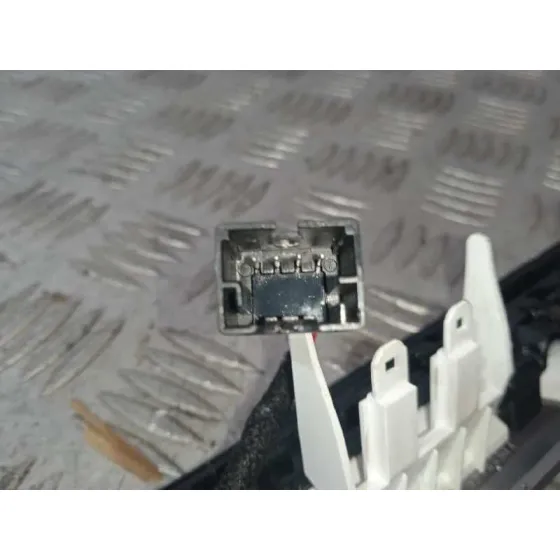 Moldura para Volkswagen Arteon (3H8)