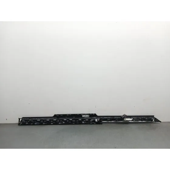 Moldura para Volkswagen Arteon (3H8)