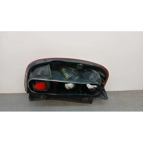 Piloto Trasero Derecho para Nissan Micra (K12E)