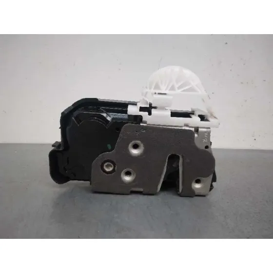 Cerradura Puerta Delantera Derecha para Ford Focus