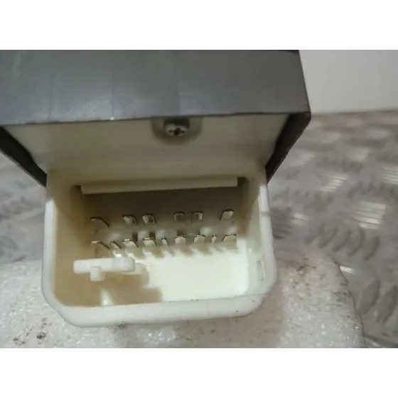 Mando Elevalunas Delantero Izquierdo para Toyota Rav 4 (A3)