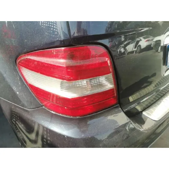 Piloto Trasero Izquierdo para Mercedes-Benz Clase M (W164)