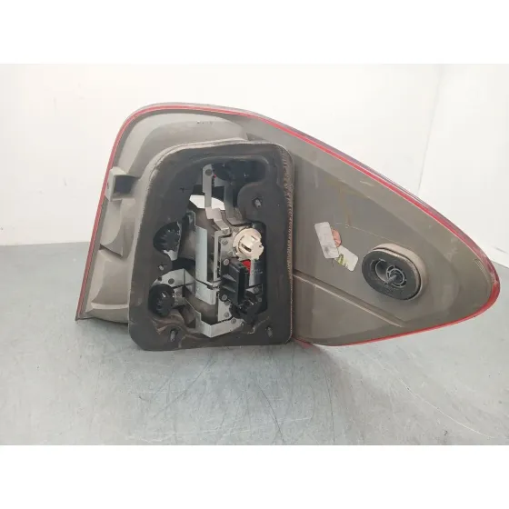 Piloto Trasero Izquierdo para Mercedes-Benz Clase M (W164)