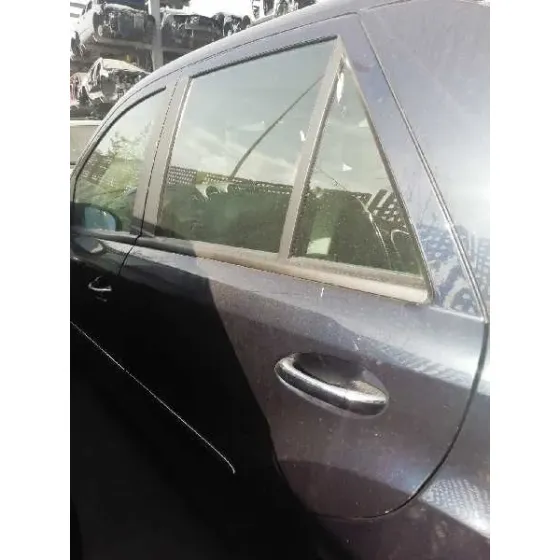 Puerta Trasera Izquierda para Mercedes-Benz Clase M (W164)