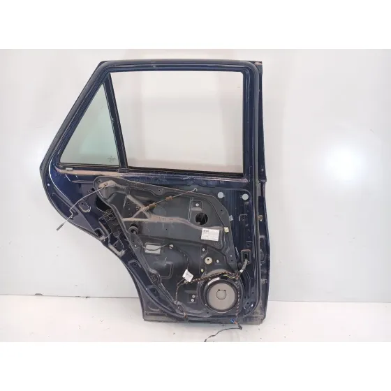 Puerta Trasera Izquierda para Mercedes-Benz Clase M (W164)