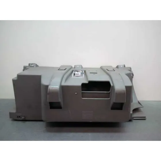 Guantera para Mercedes-Benz Sprinterii Caja Cerrada (Desde 01.06)