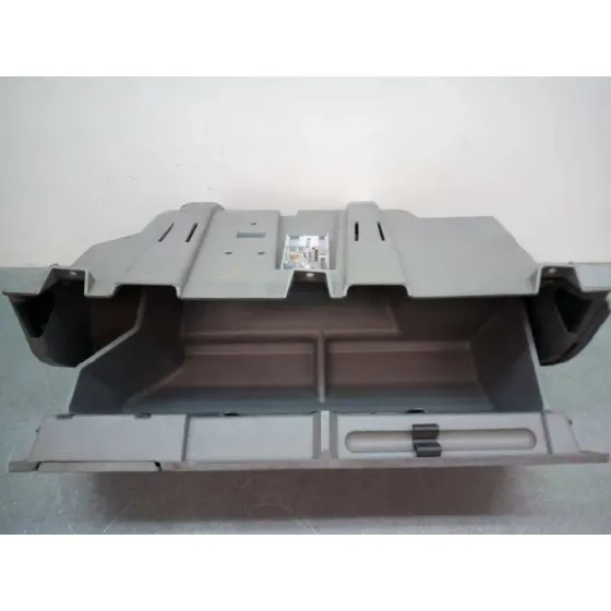 Guantera para Mercedes-Benz Sprinterii Caja Cerrada (Desde 01.06)
