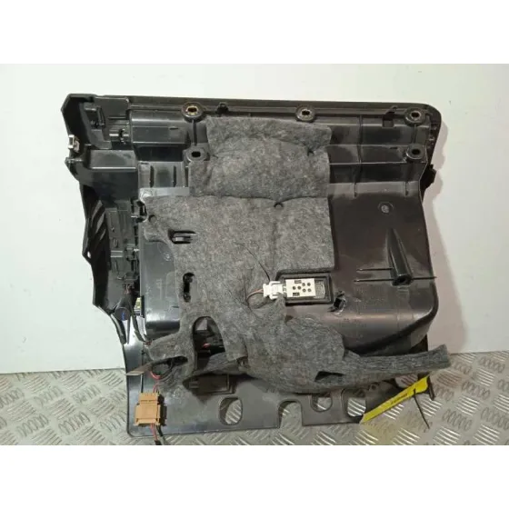 Guantera para Audi A5 Coupe (8T)