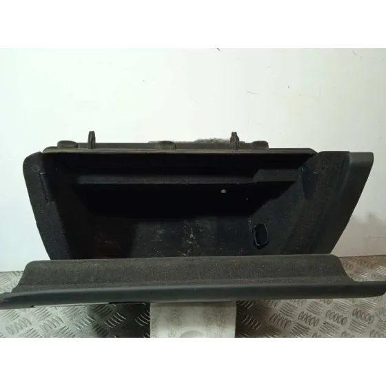 Guantera para Audi A5 Coupe (8T)
