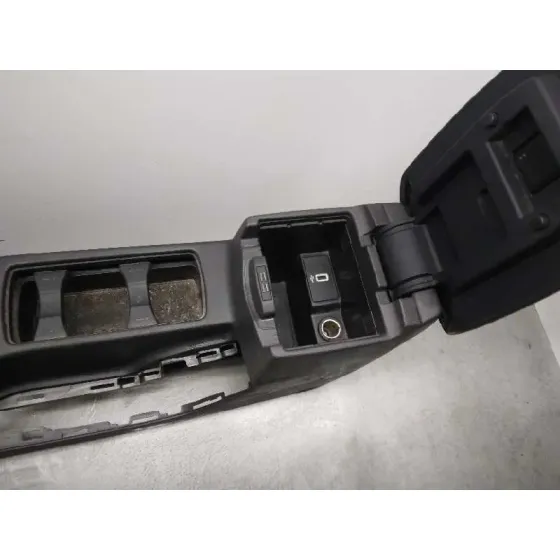 Apoyabrazos Central para Ford Focus Lim.